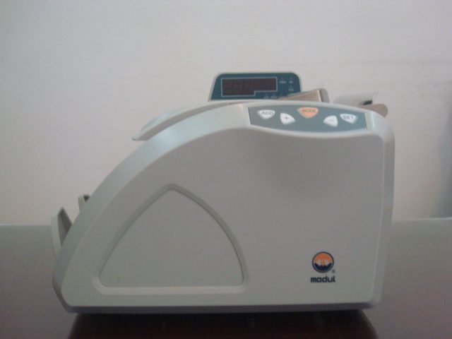 Máy đếm tiền Modul 2516